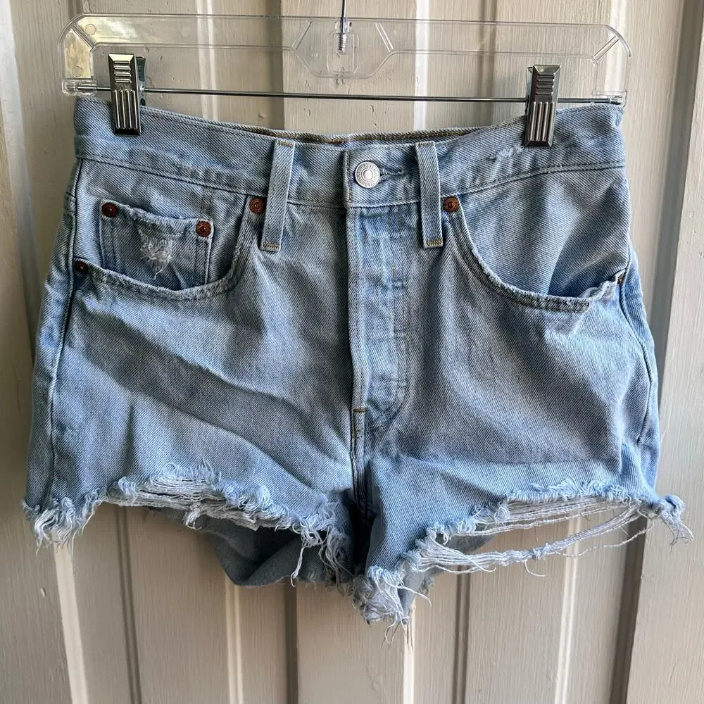 Levi’s 501 High Rise Cutoff Denim Shorts | Light Wash | W26 - Picture 2 of 10